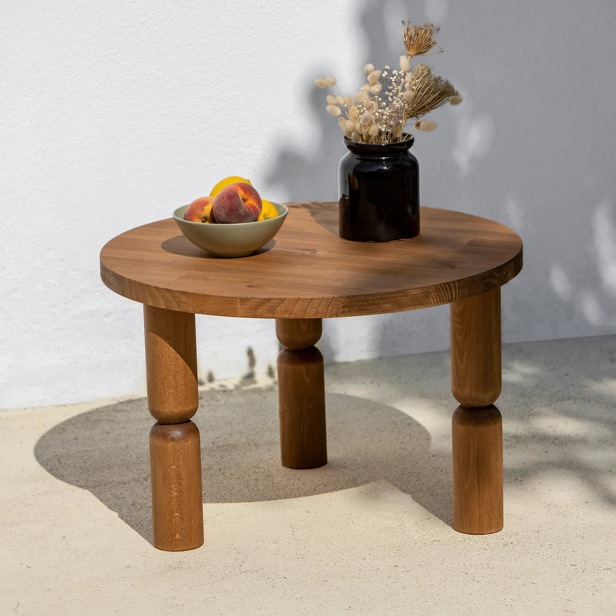 Couchtisch Ida aus Buchenholz in Kastanie, 60×60×40 cm von Hanah Home – Bild 4