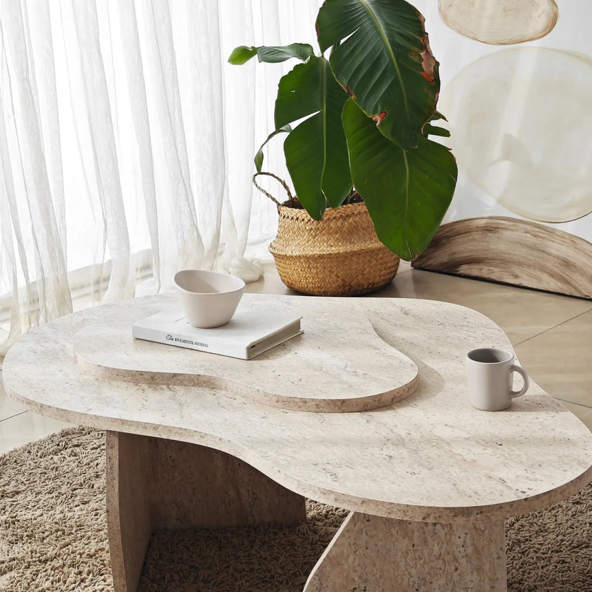 Couchtisch Melted aus melaminbeschichteten Holz in Travertin, 105×65×35 cm von Hanah Home – Bild 5