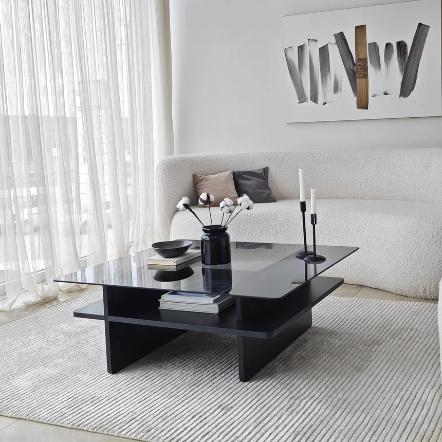 Couchtisch Saga Square aus gehärtetem Glas und melaminbeschichteten Holz in Schwarz und Dunkelgrau, 90×90×35 cm von Hanah Home – Bild 4