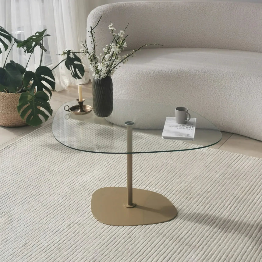 Couchtisch Soho aus gehärtetem Glas und Metall in Transparent und Gold, 85×67×40 cm von Hanah Home – Bild 4
