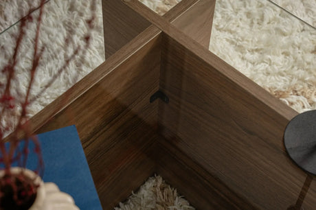 Couchtisch Vetrino aus gehärtetem Glas und melaminbeschichteten Holz, 105×65×40 cm von Hanah Home – Bild 5