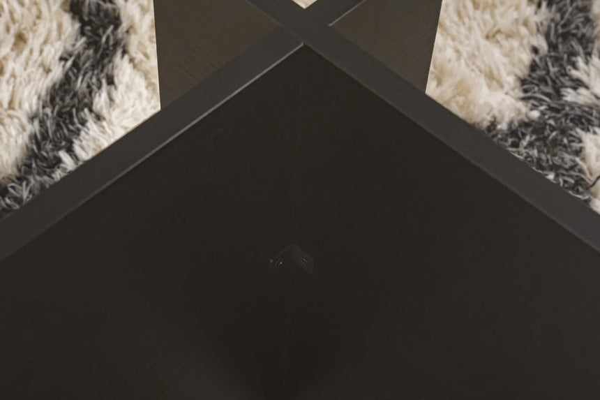 Couchtisch Vetrino aus gehärtetem Glas und melaminbeschichteten Holz in Holzschwarz, 105×65×40 cm von Hanah Home – Bild 5