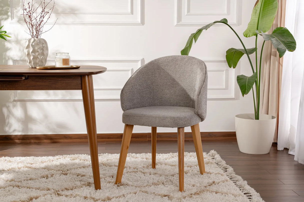 Essstuhl Bentley aus Buche und Baumwolle in Grau und heller Eiche, 2er-Pack von Hanah Home – Bild 1
