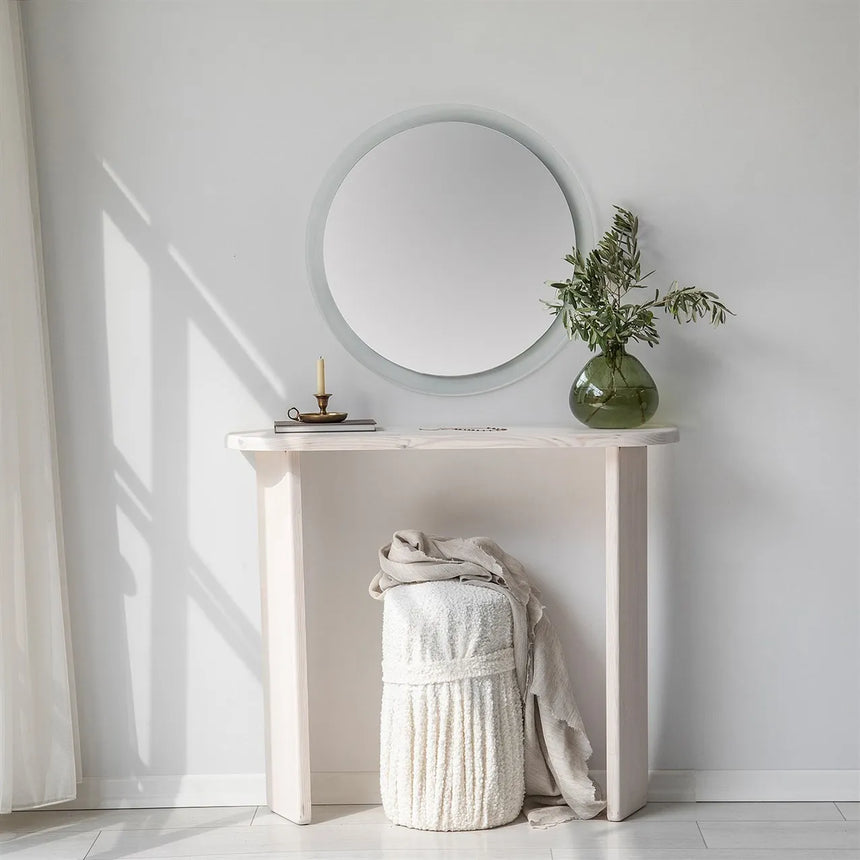Kommode Ikigai aus Massivholz in Weiß, 100×30×90 cm von Hanah Home – Bild 2