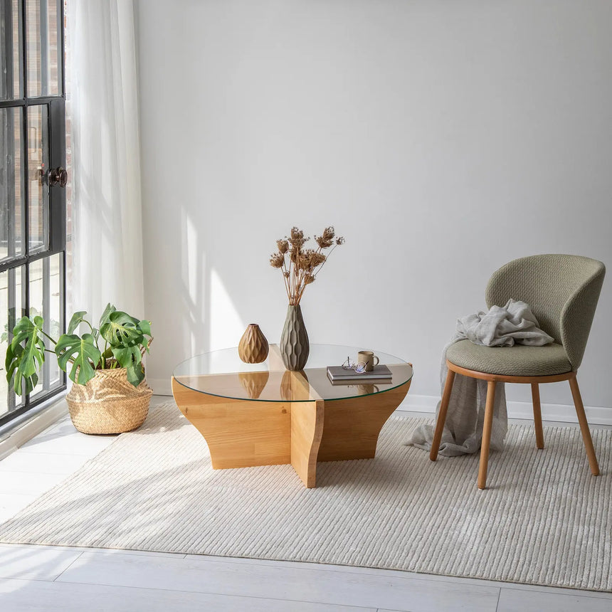 Runder Couchtisch Amphora aus Kiefernholz und gehärtetem Glas in Teak 92Ø von Hanah Home – Bild 1