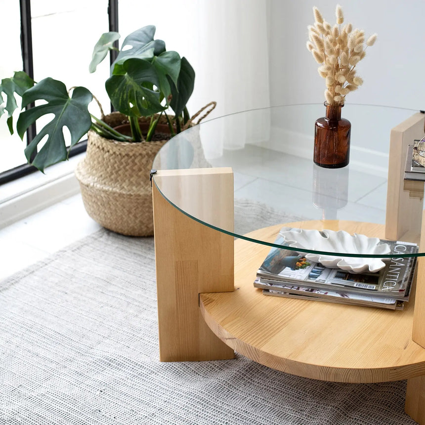 Runder Couchtisch Mahal aus massivem Kieferholz und gehärtetem Glas in Eiche, 75×75×40 cm von Hanah Home – Bild 2