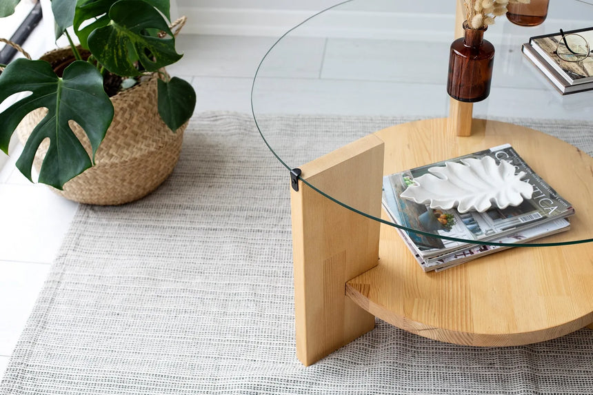 Runder Couchtisch Mahal aus massivem Kieferholz und gehärtetem Glas in Eiche, 75×75×40 cm von Hanah Home – Bild 3