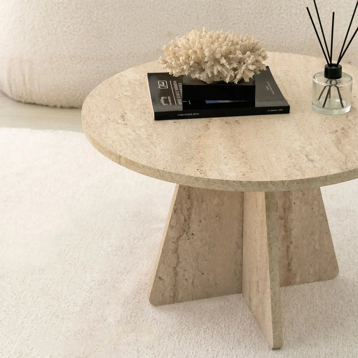 Runder Couchtisch Mushroom aus melaminbeschichteten Holz in Travertin, 60×60×40 cm von Hanah Home – Bild 4