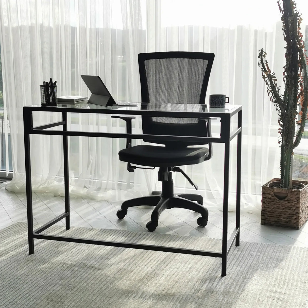 Schreibtische Network aus gehärtetem Glas und Metall, 100×45×75 cm von Hanah Home – Bild 4