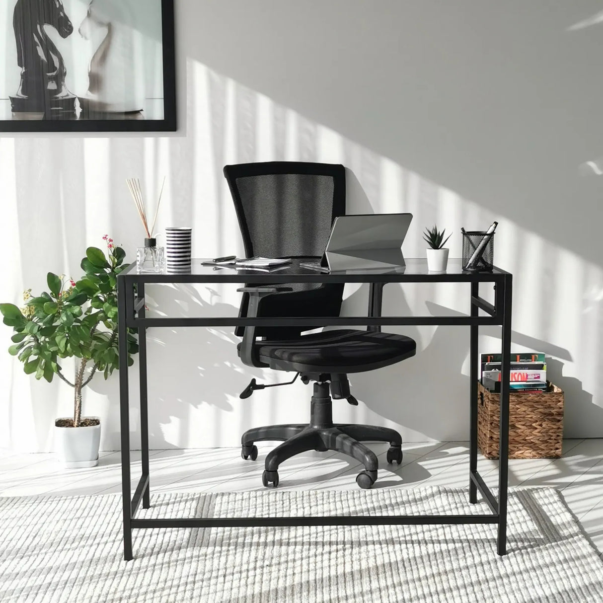 Schreibtische Network aus gehärtetem Glas und Metall in Schwarz und Rauch, 100×45×75 cm von Hanah Home – Bild 3