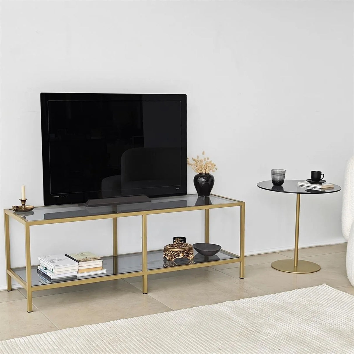 TV-Schrank Basic aus Metall und gehärtetem Glas in Dunkelgrau und Gold, 130×40×45 cm von Hanah Home – Bild 3
