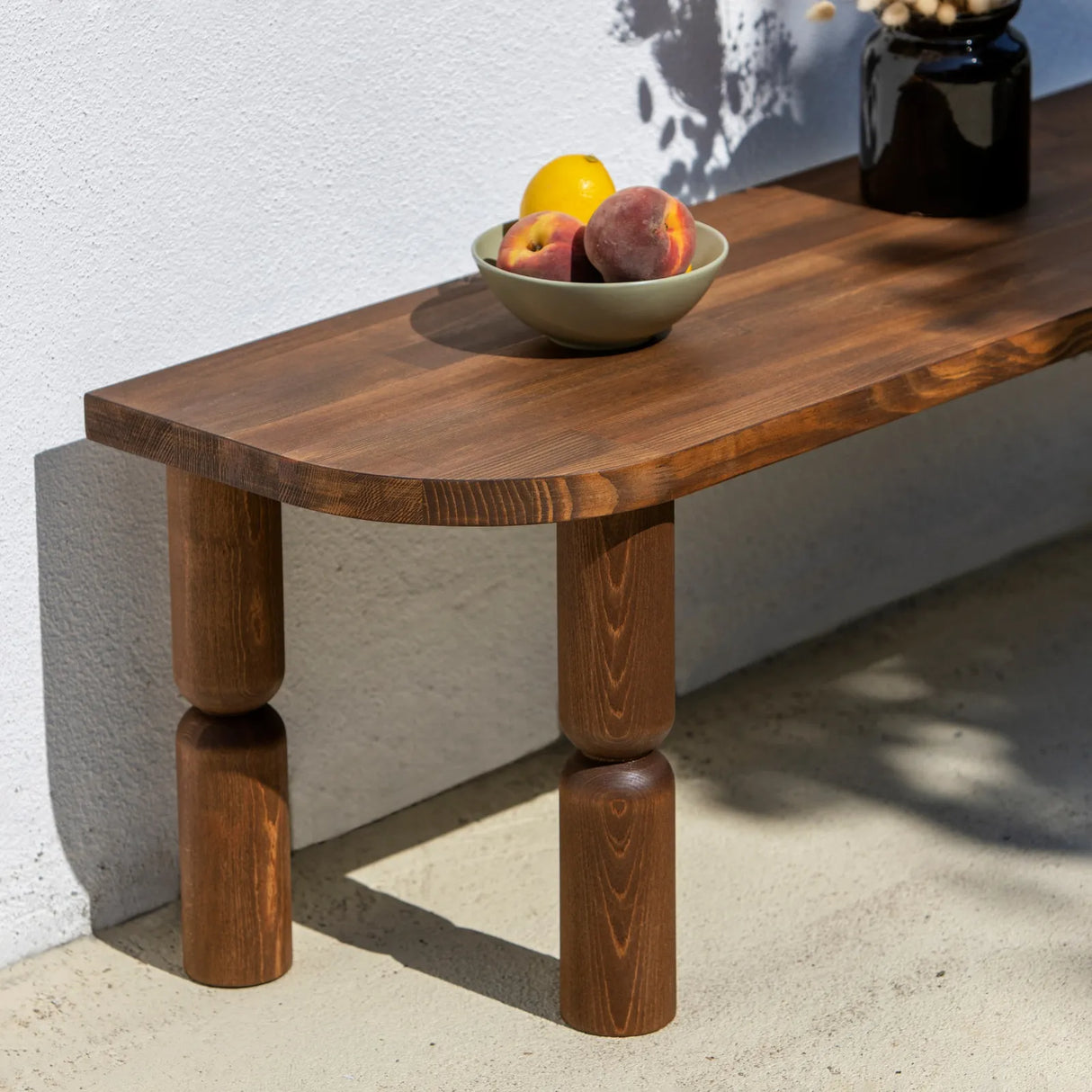 TV-Schrank Ida aus Massivholz in Walnuss, 140×35×40 cm von Hanah Home – Bild 6