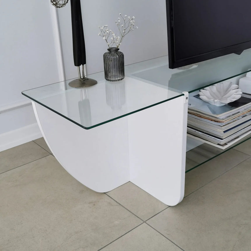TV-Schrank Lily aus melaminharzbeschichteten Holz und gehärtetem Glas, 158×35×40 cm von Hanah Home – Bild 6