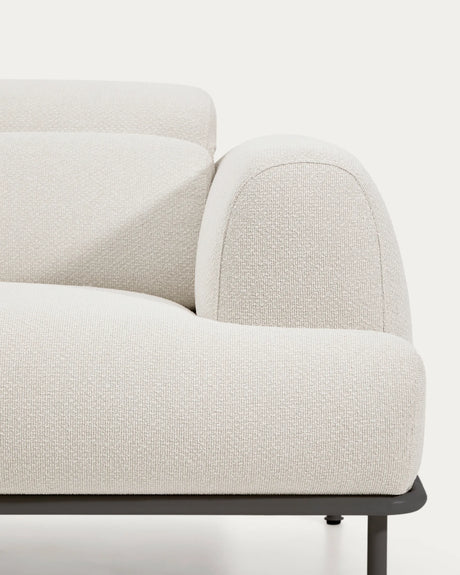 2-Sitzer-Sofa Aurum aus ecrufarbener Chenille mit verstellbarem Kopfteil und mattgrauer Metallbasis 210 cm FSC Mix Credit von Kave Home – Produktbild 14