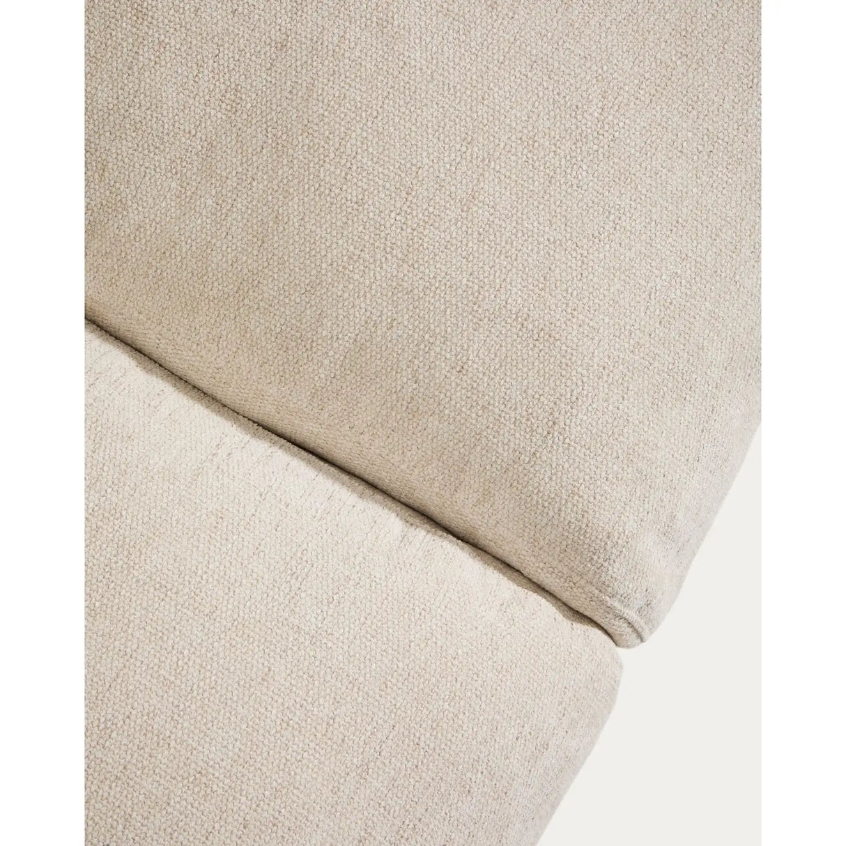 2-Sitzer-Sofa Veliro aus beiger Chenille mit schwarzen Stahlbeinen, 210 cm FSC Mix Credit von Kave Home – Bild 12