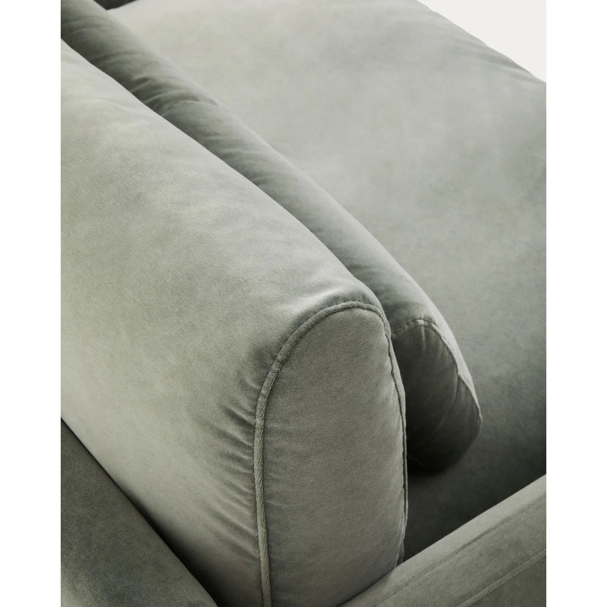 2-Sitzer-Sofa Veliro aus grünem Samt mit Stahlbeinen in schwarzer Ausführung, 210 cm FSC Mix Credit von Kave Home – Bild 11