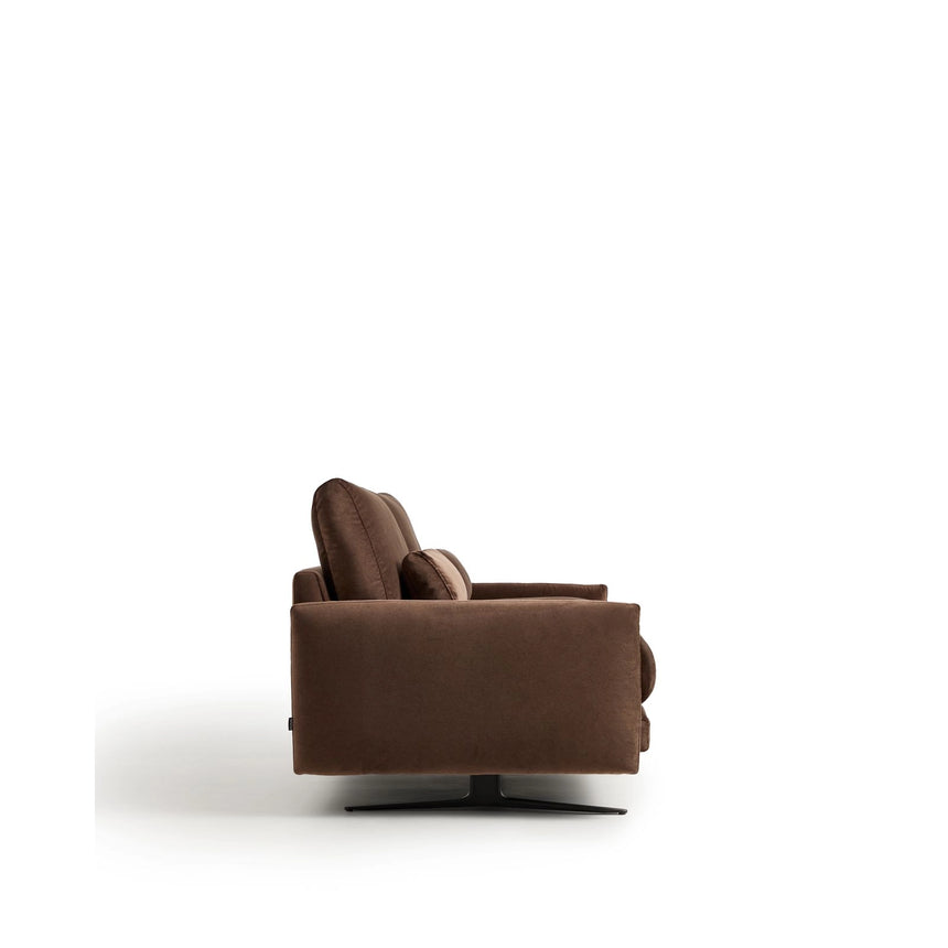 2-Sitzer-Sofa Veliro aus schokoladenbraunem Samt mit Stahlbeinen in schwarzer Ausführung, 180 cm, FSC Mix Credit von Kave Home – Bild 5