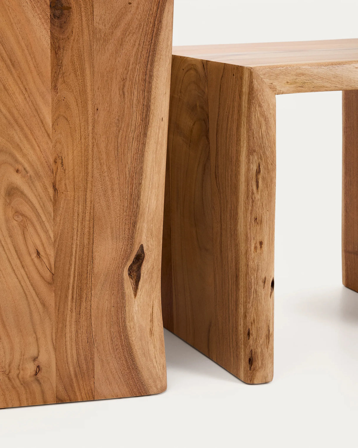2er-Set Beistelltische Lomiri aus massivem Akazienholz mit gebleichtem Finish 50 x 42 cm / 34 x 42 cm von Kave Home – Produktbild 8