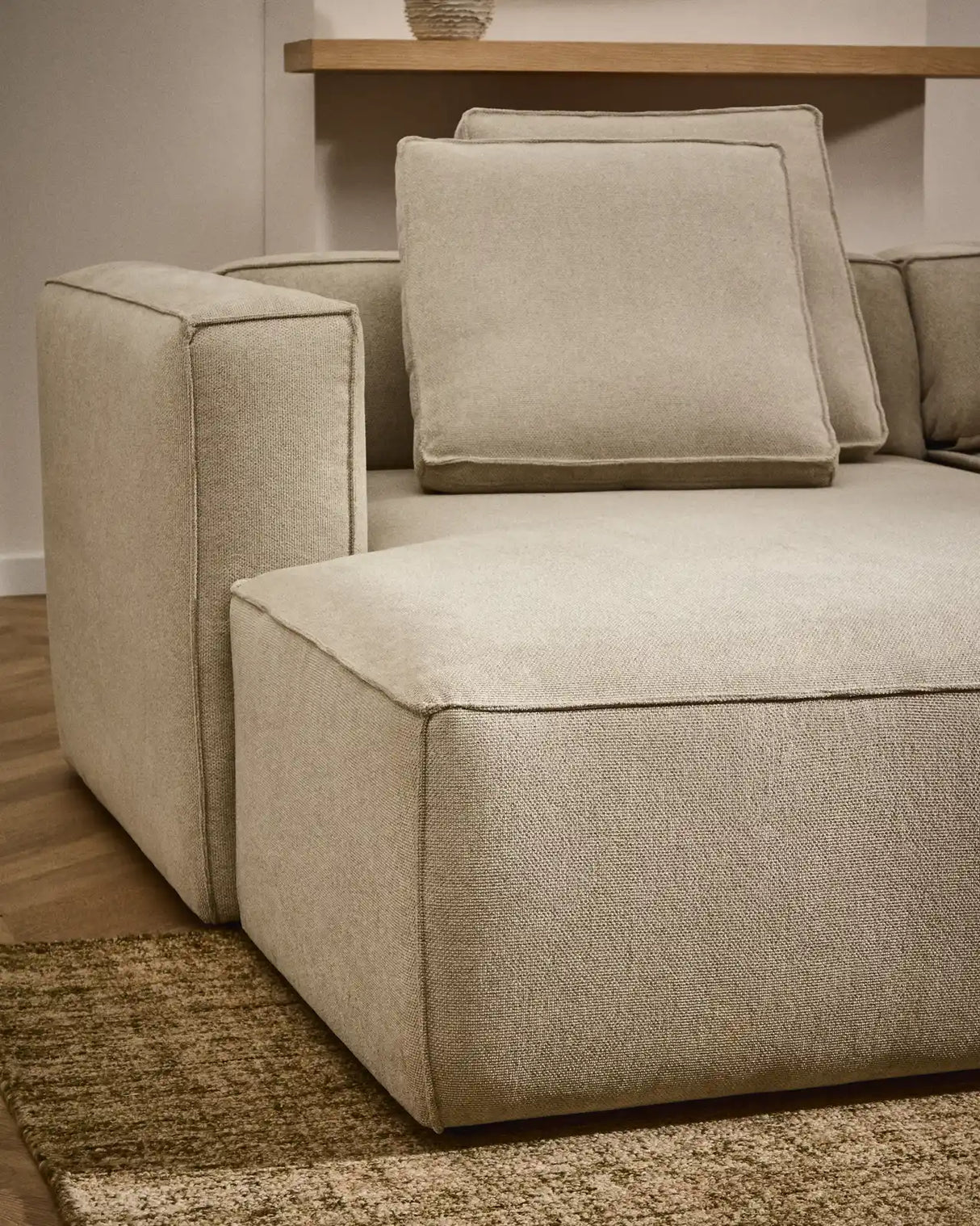 3-Sitzer Bettsofa Marela mit Chaiselongue links in beiger Chenille, 236 cm, FSC Mix Credit von Kave Home – Bild 3