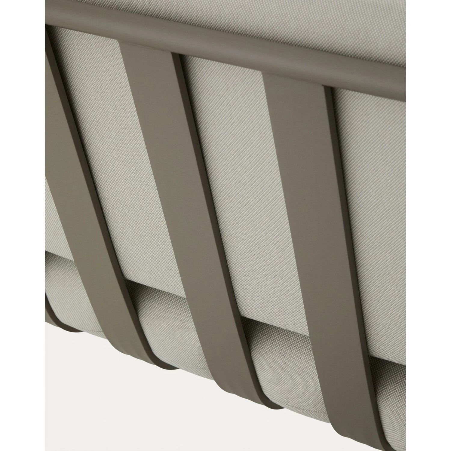 3-Sitzer-Outdoor-Sofa Joncols aus Aluminium mit taupefarbener Lackierung, 224 cm von Kave Home – Bild 8