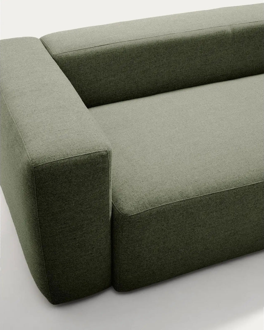 3-Sitzer-Sofa Blok in moosgrüner Chenille, 240 cm, FSC Mix Credit von Kave Home – Bild 5