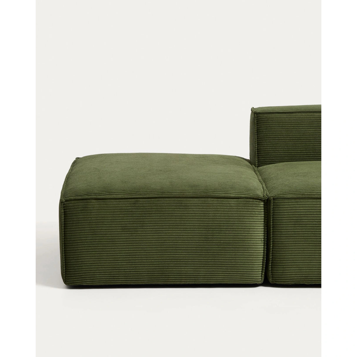 3-Sitzer-Sofa Blok mit Pouf-Randmodul in Cord oder Chenille, 270 cm, FSC Mix Credit von Kave Home – Bild 5
