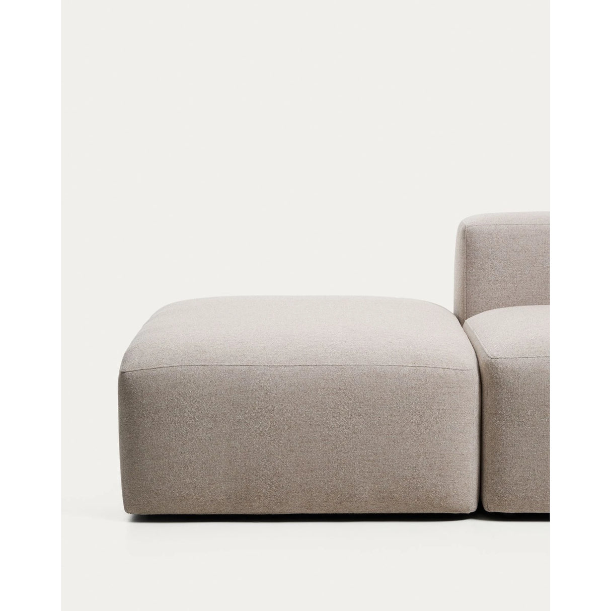 3-Sitzer-Sofa Blok mit Pouf-Randmodul in beiger Chenille, 270 cm, FSC Mix Credit von Kave Home – Bild 6