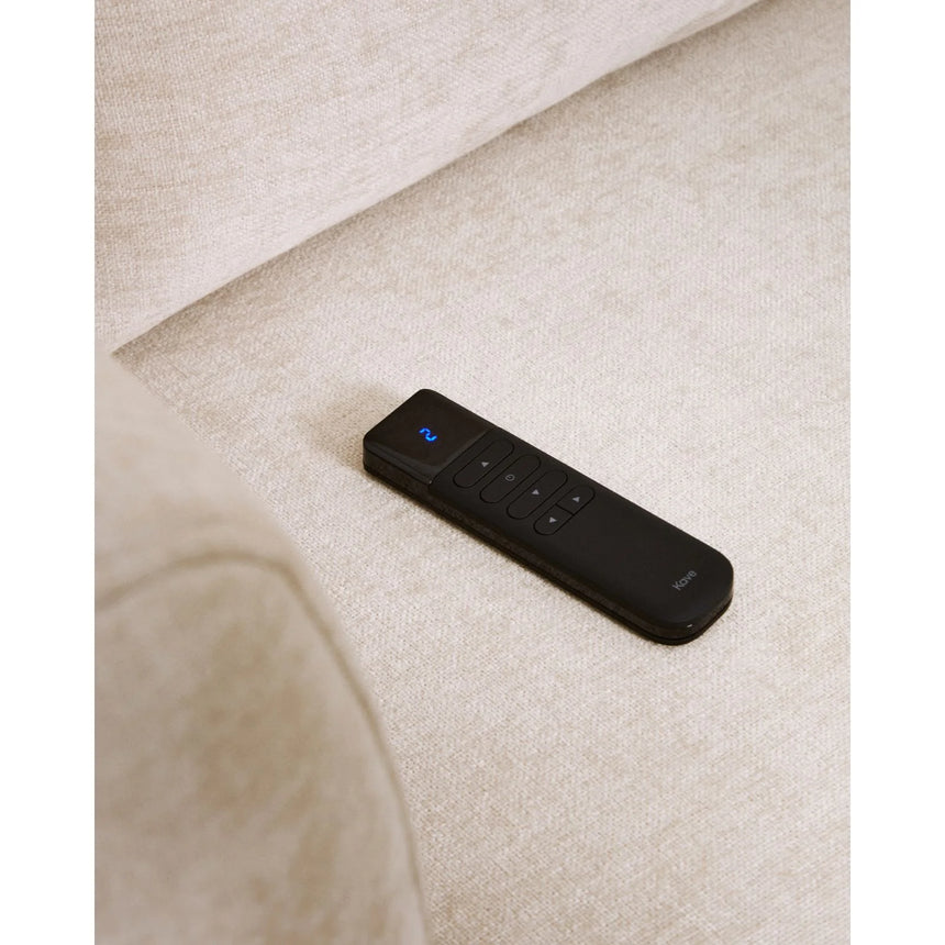 3-Sitzer-Sofa Lares mit elektrisch ausfahrbaren Sitzen und verstellbarer Kopfstütze in beiger Chenille, 240 cm von Kave Home – Produktbild 12