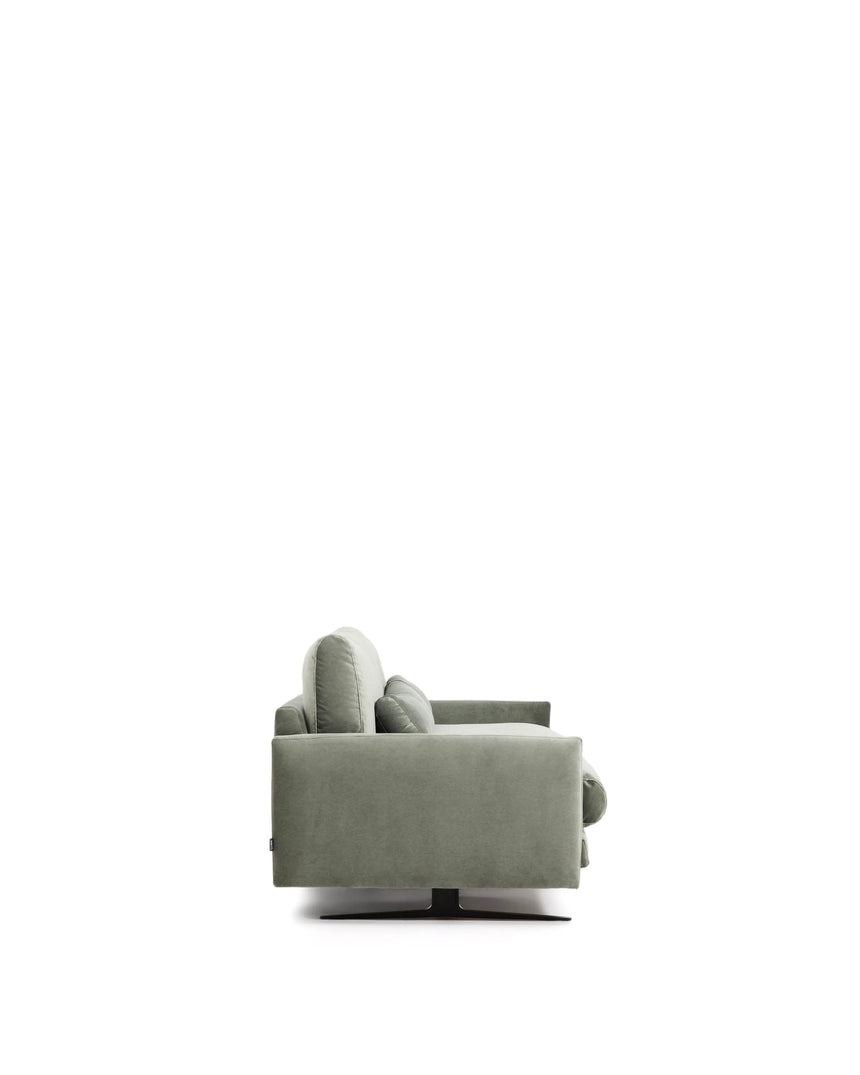 3-Sitzer-Sofa Veliro aus grünem Samt mit Stahlbeinen in schwarzer Ausführung, 240 cm, FSC Mix Credit von Kave Home – Produktbild 7