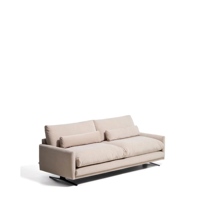 3-Sitzer-Sofa Veliro, schwer entflammbar, mit perlweißem Samt und Stahlbeinen mit schwarzem Finish, 240 cm, FSC Mix Credit von Kave Home – Bild 6