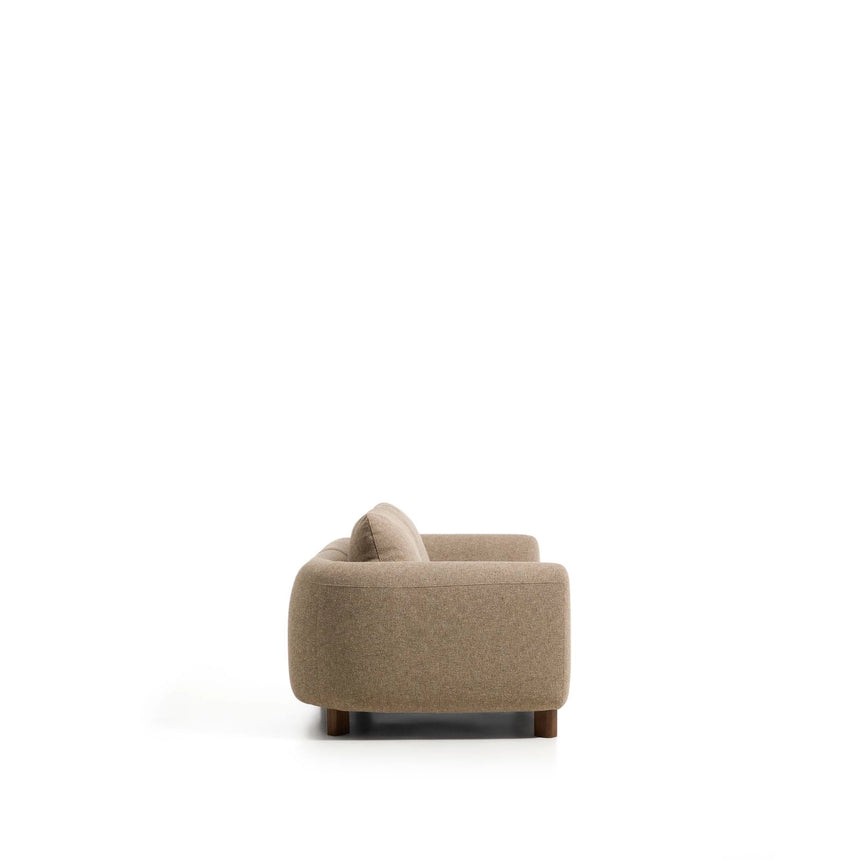 3-Sitzer Sofa Vera mit Beinen aus massivem Eschenholz mit Nussbaum-Finish, 230 cm, FSC Mix Credit von Kave Home – Bild 5
