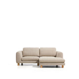 3-Sitzer Sofa Vera mit Chaiselongue rechts in Beige mit Beinen aus massivem Eschenholz mit natürlichem Finish, 232 cm, FSC Mix Credit von Kave Home – Bild 1
