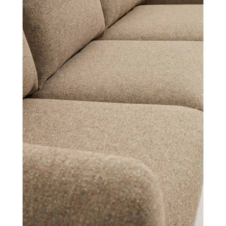 4-Sitzer Sofa Vera mit Beinen aus massivem Eschenholz mit Nussbaum-Finish, 320 cm, FSC Mix Credit von Kave Home – Bild 7