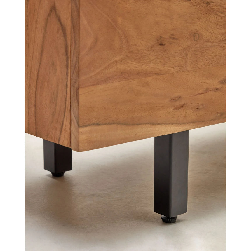 4-türiges Highboard Uxue aus massivem Akazienholz mit gebleichtem Finish und schwarzem Stahl 100 x 155 cm von Kave Home – Bild 12