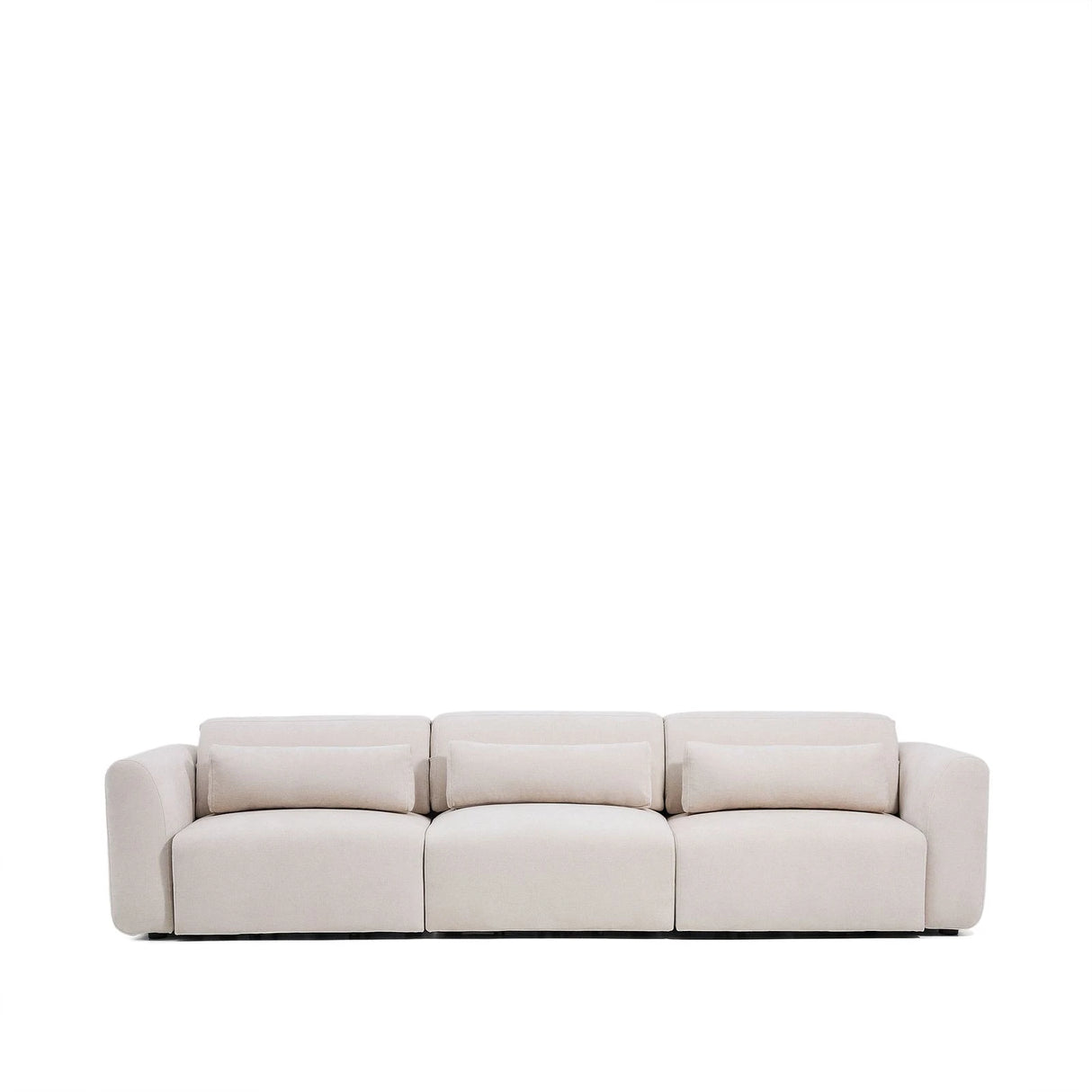 5-Sitzer-Sofa Lares mit elektrisch ausfahrbaren Sitzen und verstellbarer Kopfstütze in beiger Chenille, 335 cm von Kave Home – Produktbild 1