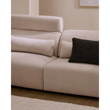 5-Sitzer-Sofa Lares mit elektrisch ausfahrbaren Sitzen und verstellbarer Kopfstütze in beiger Chenille, 335 cm von Kave Home – Produktbild 4