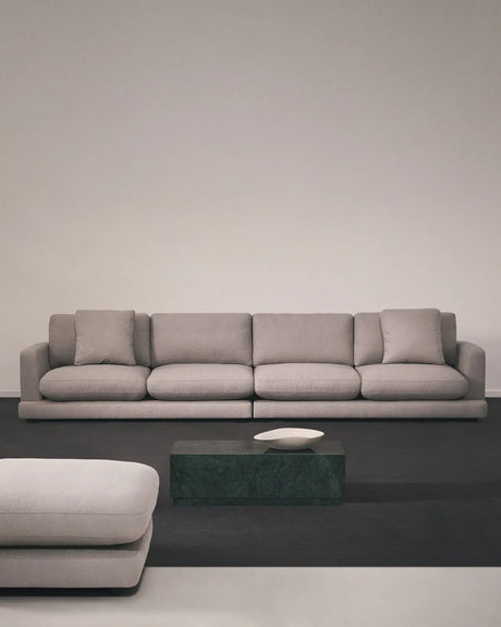 6-Sitzer-Sofa Gala aus grauem Micro-Bouclé FSC Mix Credit 390 cm von Kave Home – Produktbild 2