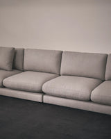 6-Sitzer-Sofa Gala aus grauem Micro-Bouclé FSC Mix Credit 390 cm von Kave Home – Produktbild 3