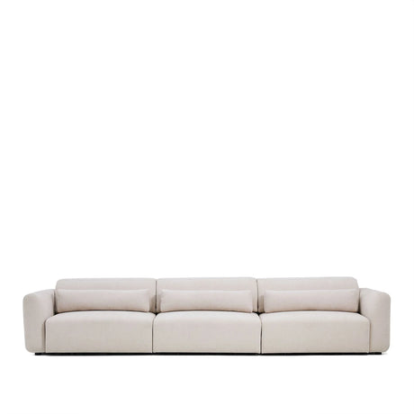 6-Sitzer-Sofa Lares mit elektrisch ausfahrbaren Sitzen und verstellbarer Kopfstütze in beiger Chenille, 410 cm von Kave Home – Produktbild 1