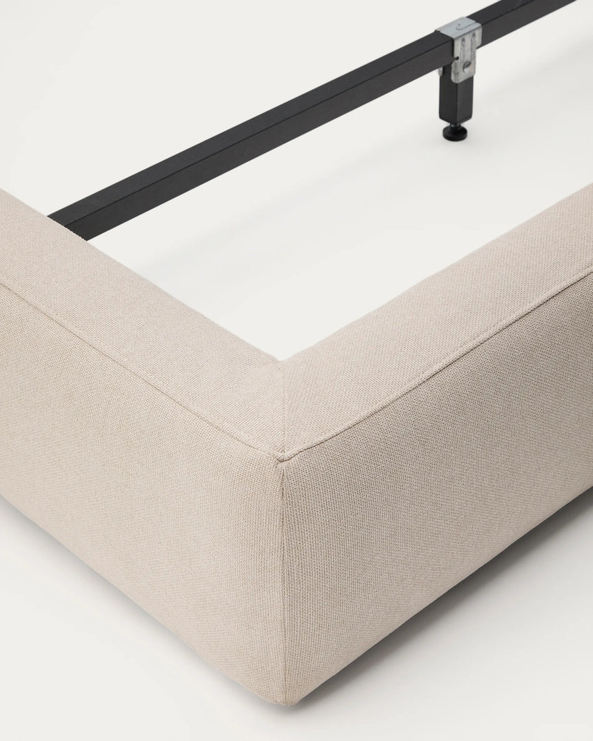 Abziehbares Bett Blok beige für eine 180 x 200 cm große Matratze FSC Mix Credit von Kave Home – Produktbild 3