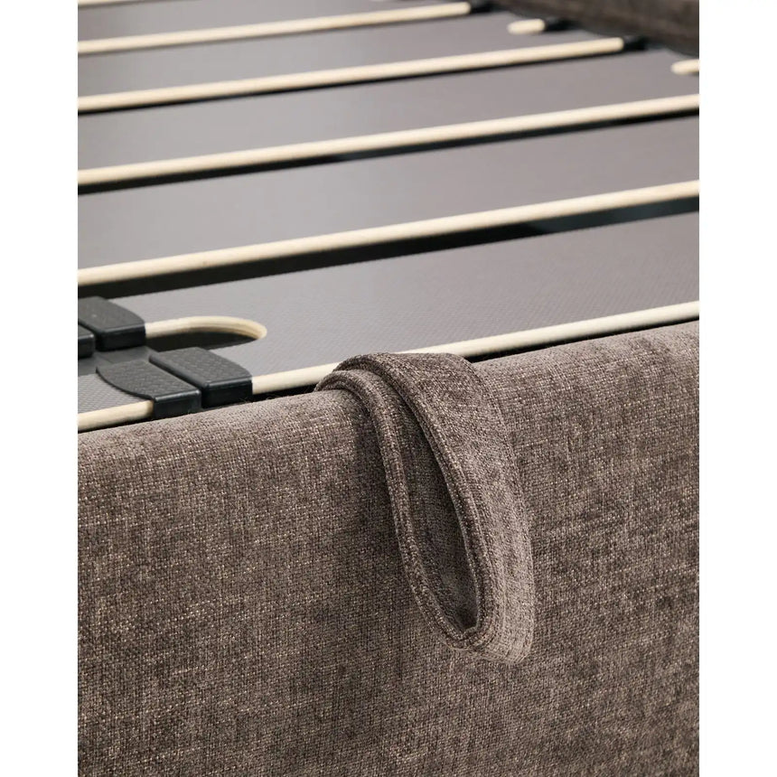 Abziehbares Bett Dafra aus dunkelbrauner Chenille mit Klappbettkasten für eine Matratze von 160 x 200 cm von Kave Home – Bild 11