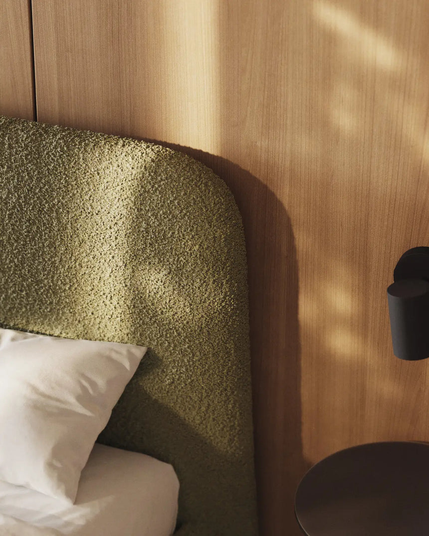 Abziehbares Bett Martina mit dunkelgrünem Lammfellimitat für Matratzengröße 180 x 200 cm, FSC Mix Credit von Kave Home – Bild 4