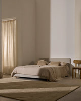 Abziehbares Bett Valma aus perlfarbener Chenille mit Beinen aus massivem Buchenholz für Matratze von 180 x 200 cm von Kave Home – Produktbild 7