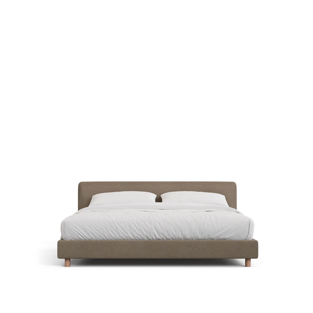 Abziehbares Bett Valma mit brauner Chenille und Beinen aus massivem Buchenholz für Matratzengröße 180 x 200 cm von Kave Home – Bild 1
