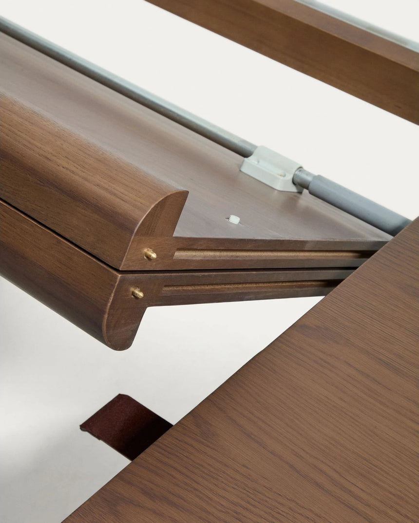 Ausziehtisch Jondal aus massivem Eichenholz und Eichenfurnier mit Nussbaumfinish, FSC 100 %, 240 (320) x 100 cm von Kave Home – Bild 9
