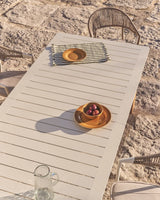Ausziehtisch Livorno aus écrufarbenem Aluminium mit Beinen in Holzoptik 233 (350) x 100 cm von Kave Home – Bild 3