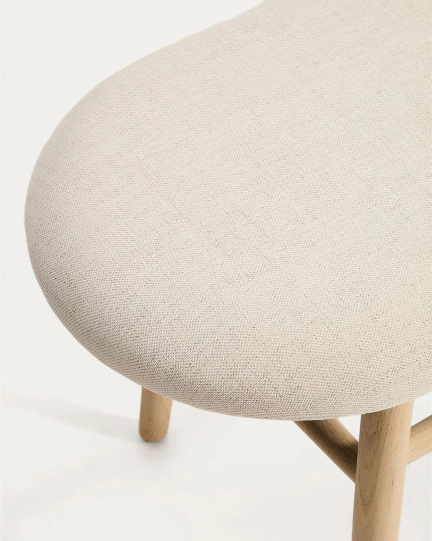 Bank Helda aus Chenille und massivem Eichenholz, FSC Mix Credit, 122 cm  von Kave Home – Bild 6
