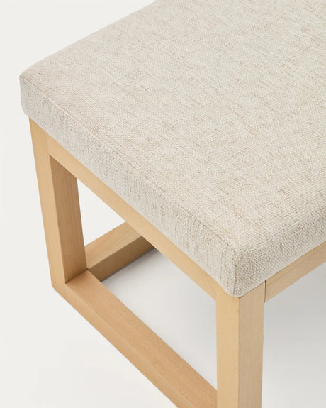 Bank Loya aus beiger Chenille und Buchenholz 128 cm von Kave Home – Produktbild 6