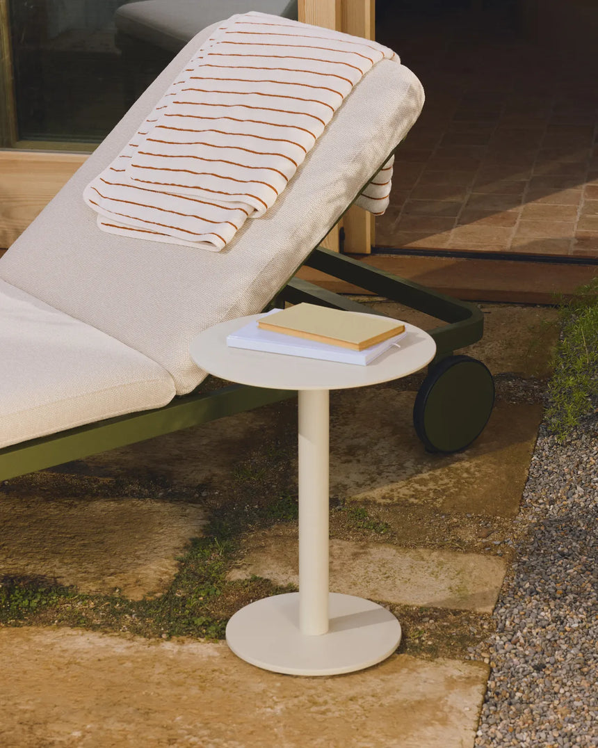 Beistelltisch Asinara aus beigem Aluminium, Ø 40 cm von Kave Home – Bild 2