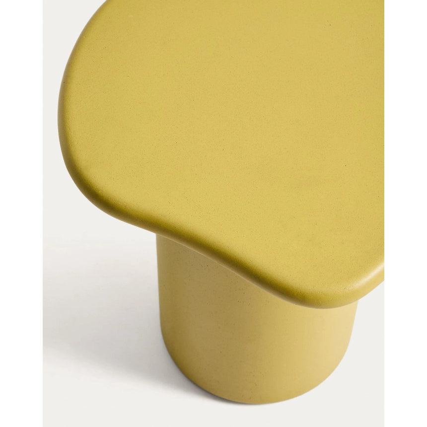 Beistelltisch Macarella aus senfgelbem Zement, 48 x 47 cm von Kave Home – Bild 6